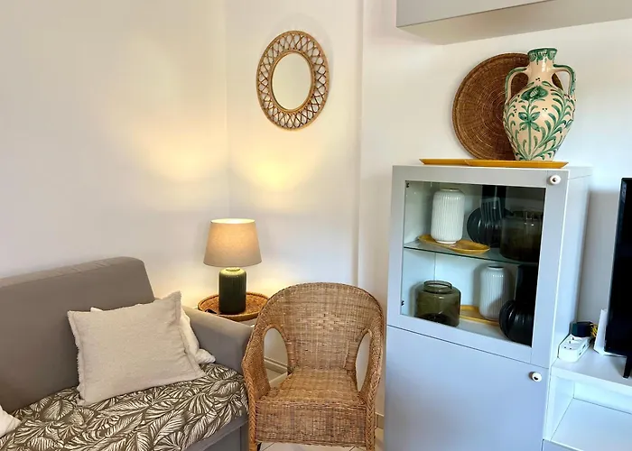 Charming In * 토레몰리노스